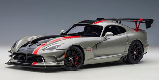 71733 AUTOart 1:18 Dodge Viper ACR Metallic Silver / Black Stripe model cars