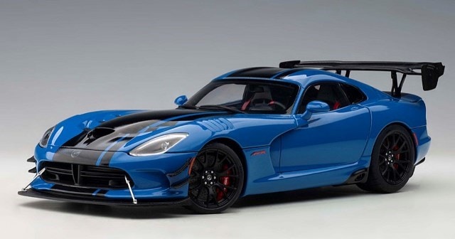 71734 AUTOart 1:18 Dodge Viper ACR Blue / Black Stripe model cars