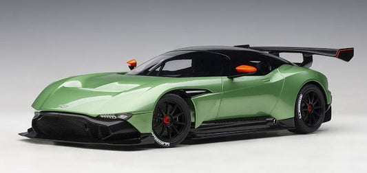 70263 AUTOart 1:18 Aston Martin Vulcan Metallic Green model car