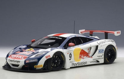 81342 AUTOart 1:18 Mclaren MP4-12C GT3 Red Bull #9 S.Loeb/A.Parente