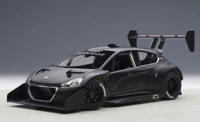 81356 AUTOart 1:18 Peugeot 208 T16 Pikes Peak 2013 Plain Body Black