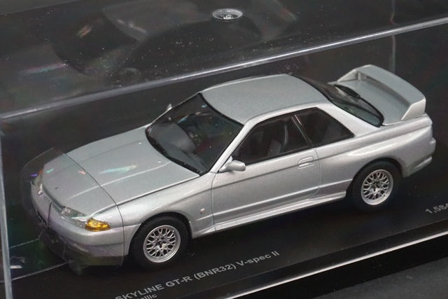 1:43 KYOSHO K03222S Nissan Skyline GT-R BNR32 V Spec II Spark Silver Metallic