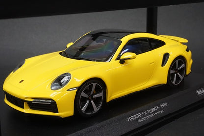 1:18 MINICHAMPS 155069071 Porsche 911 Turbo S 2020 Yellow