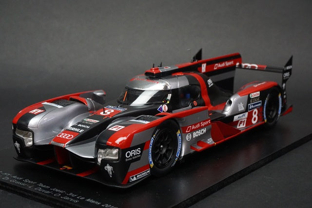 1:18 SPARK 18S267 Audi R18 Le Mans 2016 #8