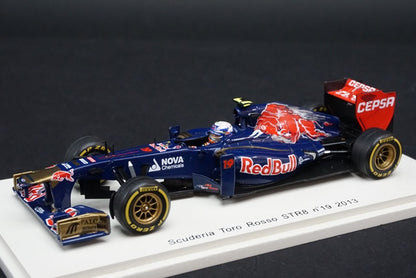 1:43 SPARK S3062 Scuderia Toro Rosso STR8 2013 #19 D.Ricardo model cars