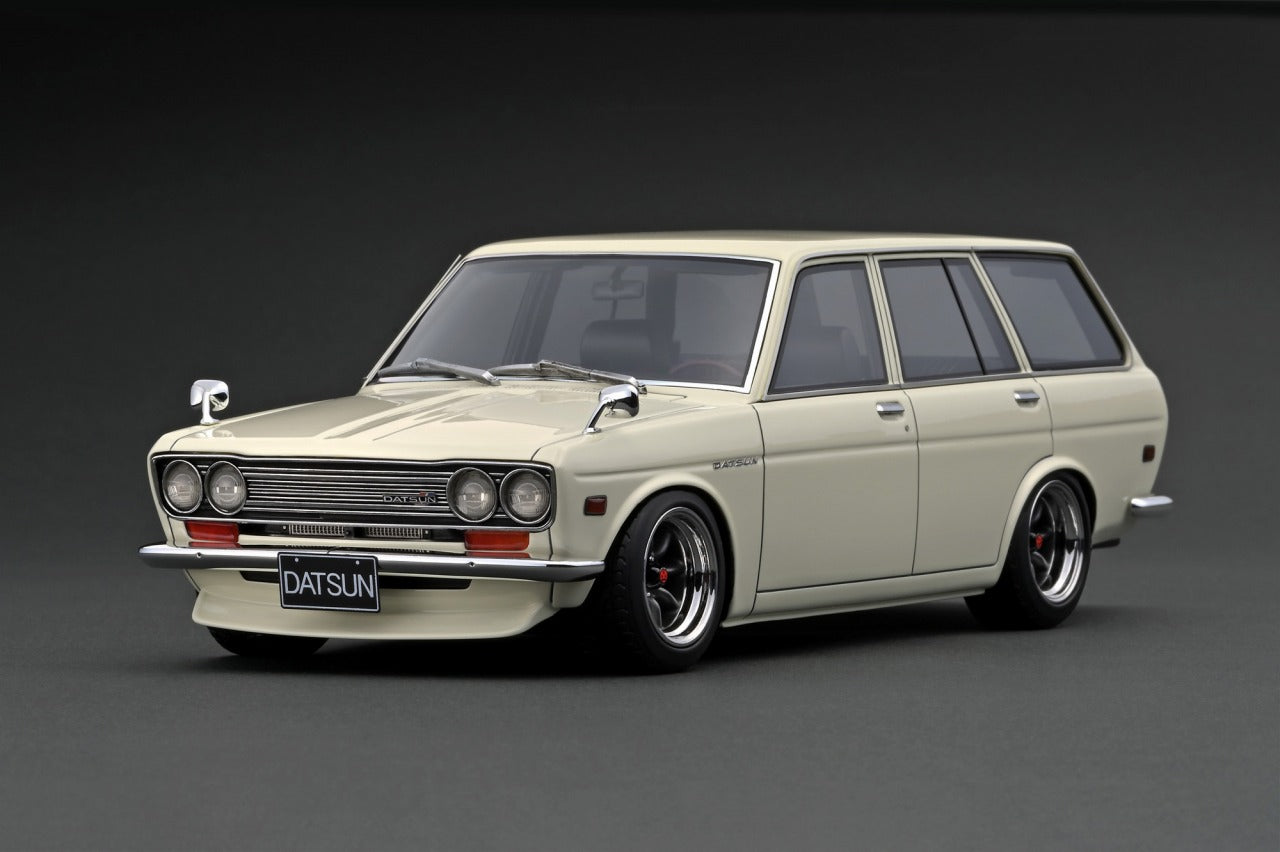 IG2220 ignition model 1:18 Datsun Bluebird (510) Wagon White