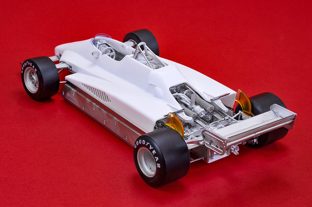 [ Back-order ] Model Factory HIRO  K795 1:20 126C2 Ver.A 1982 Rd.2 Brazilian GP #27 Gilles Villeneuve Fulldetail Kit