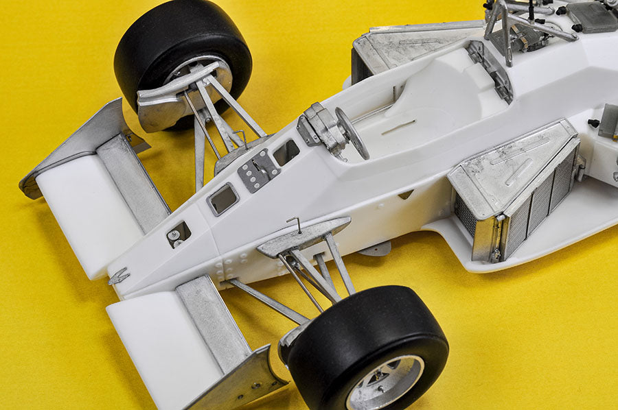 [ Back-order ] Model Factory HIRO  K730 1:20 Fulldetail Kit LOTUS TYPE 99TB 1987 Rd.15 Japanese GP #11 S.Nakajima #12 A.Senna MFH