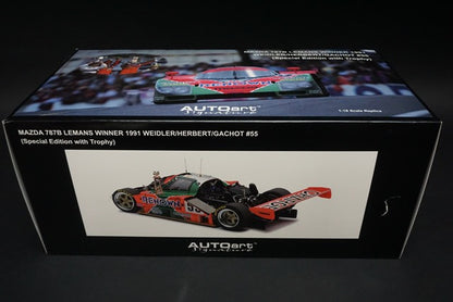 1:18 AUTOart 89142 Mazda 787B Le Mans Winner 1991 #55 with Trophy