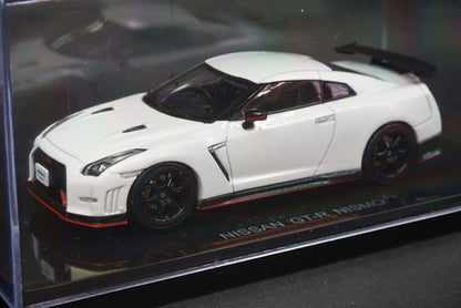 1:43 EBBRO 45052 Nissan GT-R NISMO Pearl White model cars