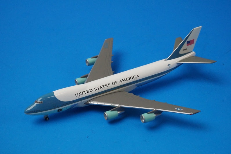 1:500 B747-200 Air Force One #28000 502511 Herpa