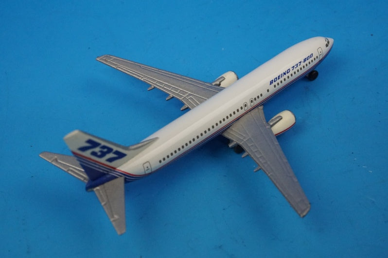 1:500 B737-800 Boeing House Color 511070 Herpa Airplane model