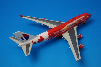 1:400 B747-400 Malaysia Airlines An experience redefined/Hibiscus 9M-MPD 55519 Dragon