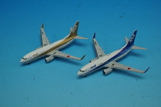 1:500 B737-700 ANA Gold Jet Triton JA01AN JA03AN NHS52002 ANA airplane model