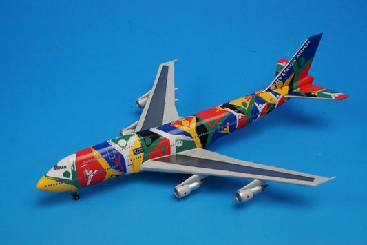 1:400 B747-312 South African Airways Zdizani ZS-SAJ 55400 Dragon airplane model