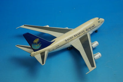 1:400 B747SP Saudi Arabian HZ-HM1B GJSVA1639 Gemini airplane model