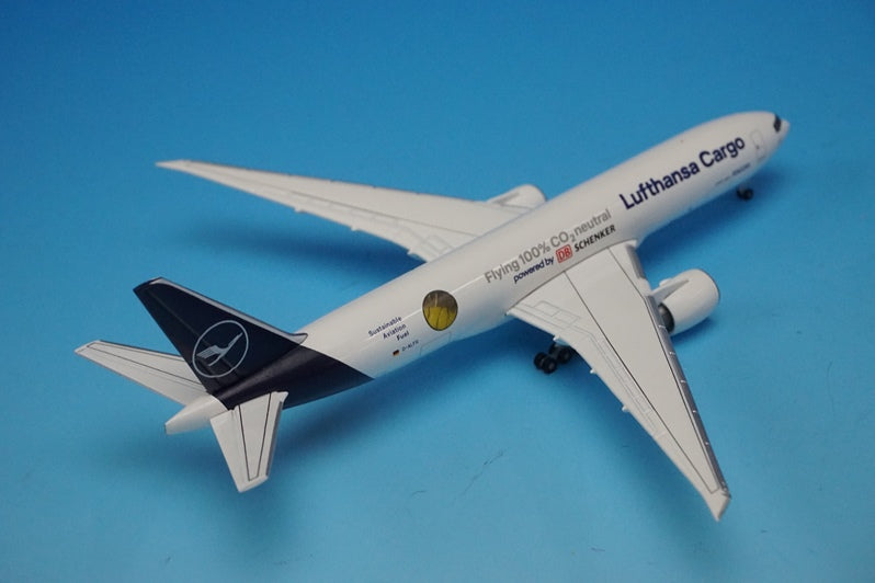 1:500 B777F Lufthansa Cargo Sustainable Fuel-Powered D-ALFG 536103 Herpa