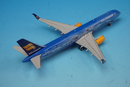 1:400 B757-200 Icelandair 80th Anniversary TF-FIR GJICE1672 Gemini airplane model