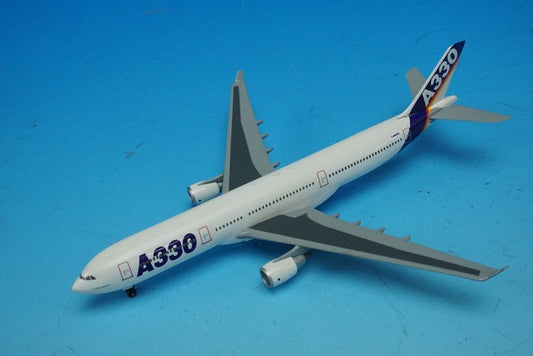 1:400 A330-300 Airbus Industry House Color F-WWKB 55002 Dragon airplane model