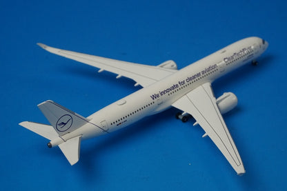 1:500 A350-900 Lufthansa CleanTechFlyer D-AIVD 536653 Herpa