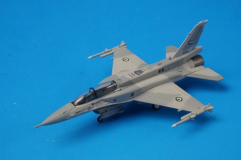 1:200 F-16D United Arab Emirates Air Force UAEAF 551786 Herpa