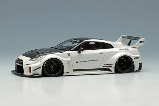 LB012A MakeUp EIDOLON 1:43 LB-Silhouette Works GT 35 GT-RR White model car