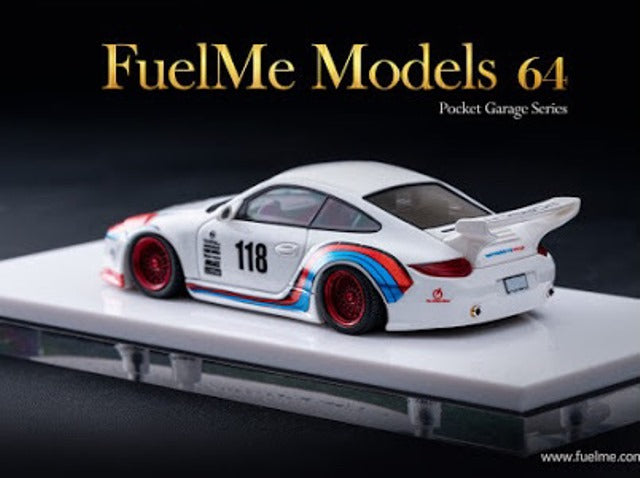 FM64006PG-A Fuelme Models 1:64 Porsche OLD NEW 997 Martini #118 model car