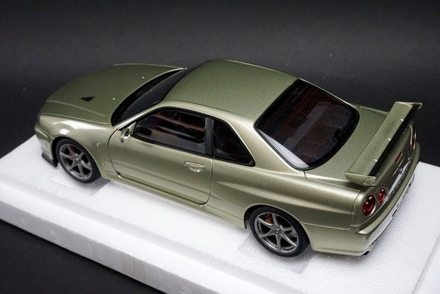 1:18 AUTOart 77404 Nissan Skyline GT-R (R34) V Spec II Nur Millennium Jade