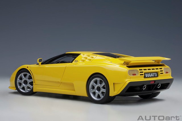 70918 AUTOart 1:18 Bugatti EB110 SS Yellow model car