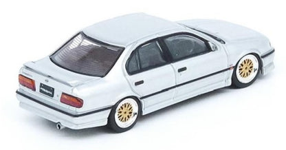 IN64-P10-SIL INNO MODELS 1:64 Nissan Primera P10 Silver