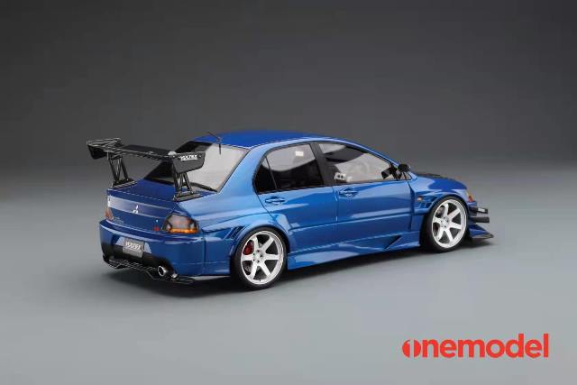 20C03-22 onemodel 1:18 Mitsubishi Voltex EVO IX Carbon Bonnet Version Blue