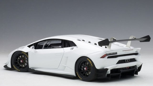 81557 AUTOart 1:18 Lamborghini Huracan LP620-2 Super Trofeo 2015 White