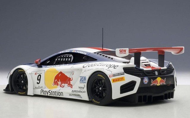 81342 AUTOart 1:18 Mclaren MP4-12C GT3 Red Bull #9 S.Loeb/A.Parente