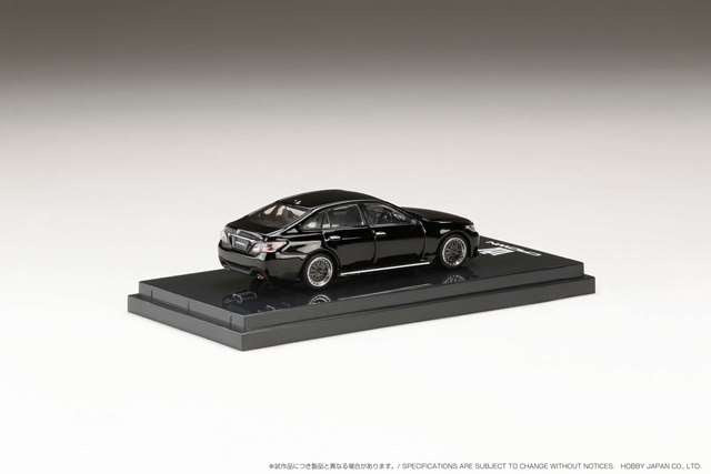 HJ642009CBK Hobby JAPAN 1:64 Toyota Crown 2.0 RS custom version Black