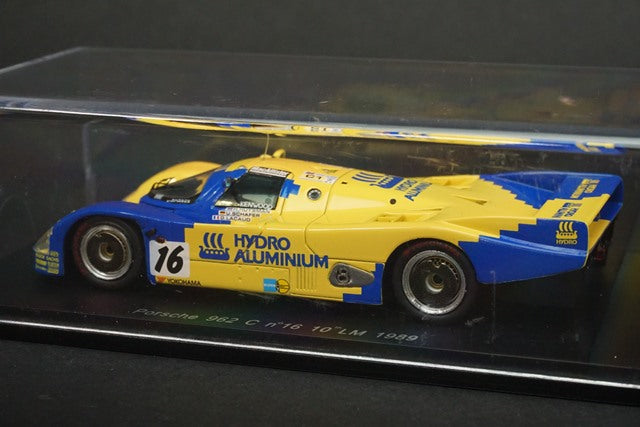 1:43 SPARK S0954 Porsche 962C 10th Le Mans 1989 #16 model car