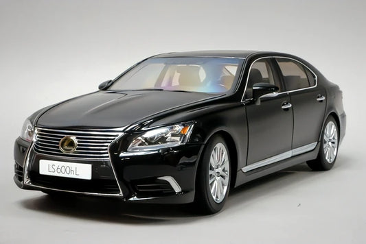 1:18 AUTOart 78842 Lexus LS600hL Black