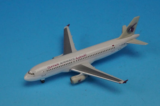 1:500 A320-200 Qatar Airways A7-ABT 513364 Herpa