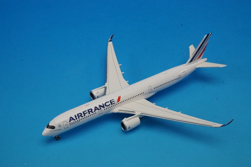 1:500 A350-900 Air France F-HTYC 533478-001 Herpa airplane model