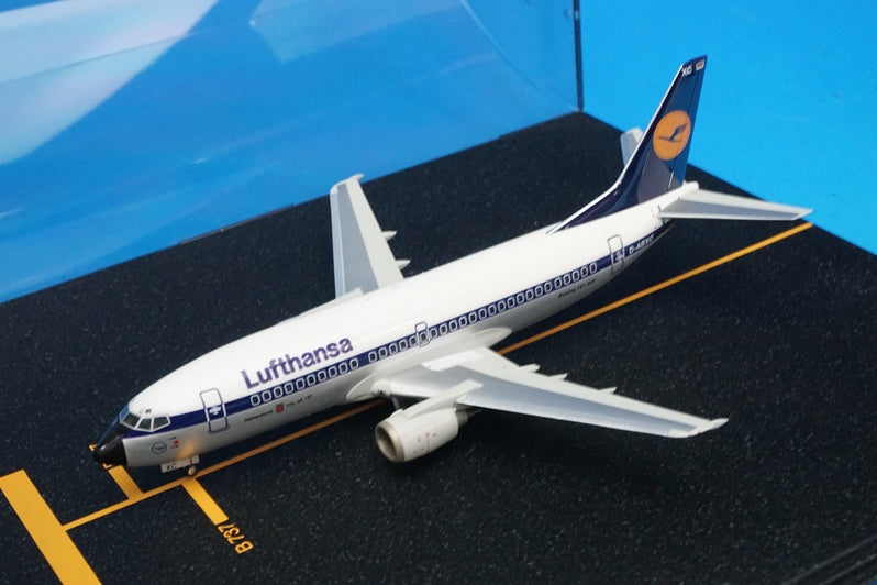 1:200 B737-300 Lufthansa Delmenhorst D-ABXC Herpa Premium airplane model