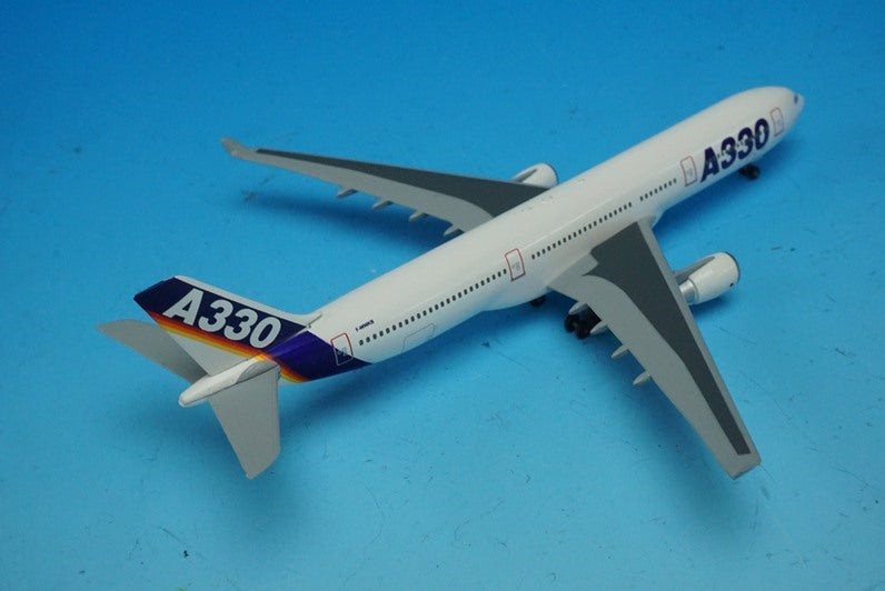 1:400 A330-300 Airbus Industry House Color F-WWKB 55002 Dragon airplane model