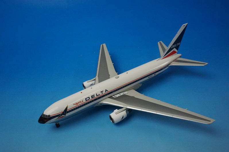 1:200 B767-200 DDELTA airlines elta The Spirit of DELTA N102DA G2DAL137 Gemini