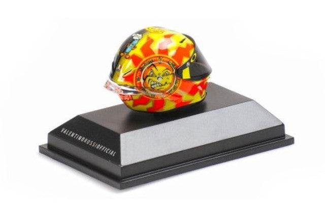 399180066 MINICHAMPS 1:8 AGV Helmet Valentino Winter Test Sepang Day 1 2018