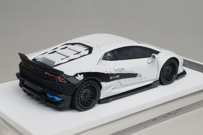 LB610-023 LB PERFORMANCE 1:64 LIBERTY WALK LB-WORKS Huracan LP610 White/Black