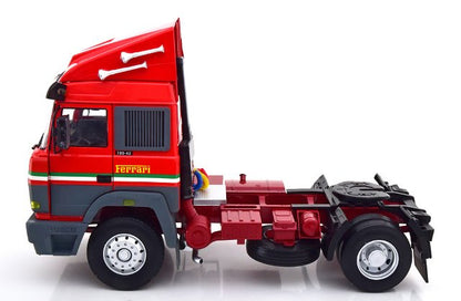 RK180073 ROAD KINGS 1:18 Iveco Turbo Star 1988 Scuderia Ferrari