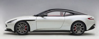 70266 AUTOart 1:18 Aston Martin DB11 Metallic White model car