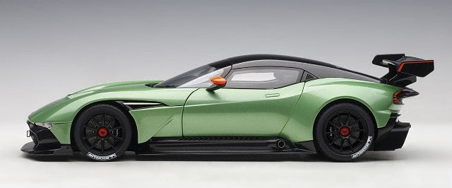 70263 AUTOart 1:18 Aston Martin Vulcan Metallic Green model car