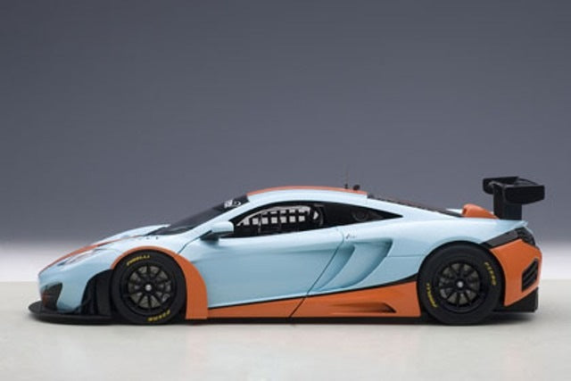 81343 AUTOart 1:18 McLaren MP4-12C GT3 Gulf Livery 2012