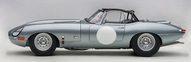 73646 AUTOart 1:18 Jaguar Lightweight E Type Silver model cars