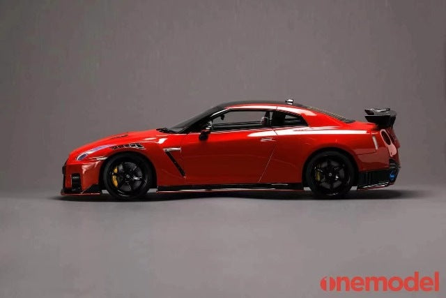 21C03-03 onemodel 1:18 Nissan 2020 GT-R NISMO Solid Red (Acrylic case included)