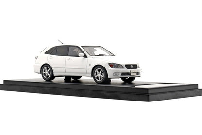 HS391WH Hi-Story 1:43 Toyota Altezza Gita AS200 Z EDITION (2001) Super White 2